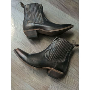 Frye Sacha Western Chelsea Leather Heeled Boots